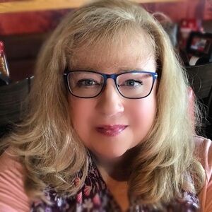 Meet your Posher, Cheryl